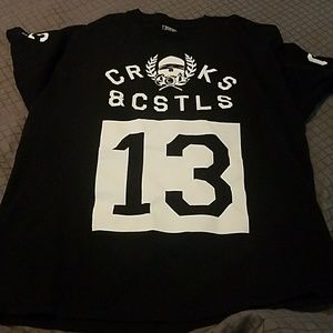 Crooks & castls tee shirt